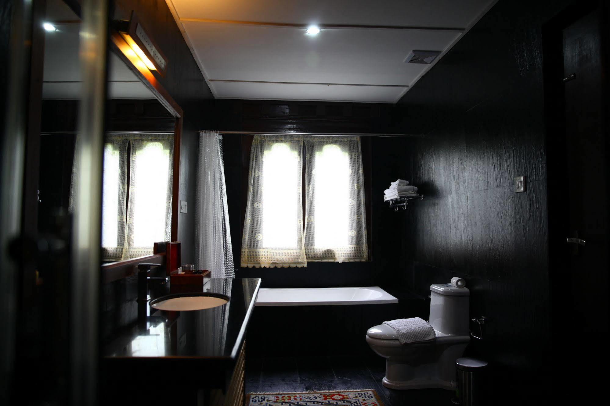Tashi Namgay Resort Paro Exterior foto