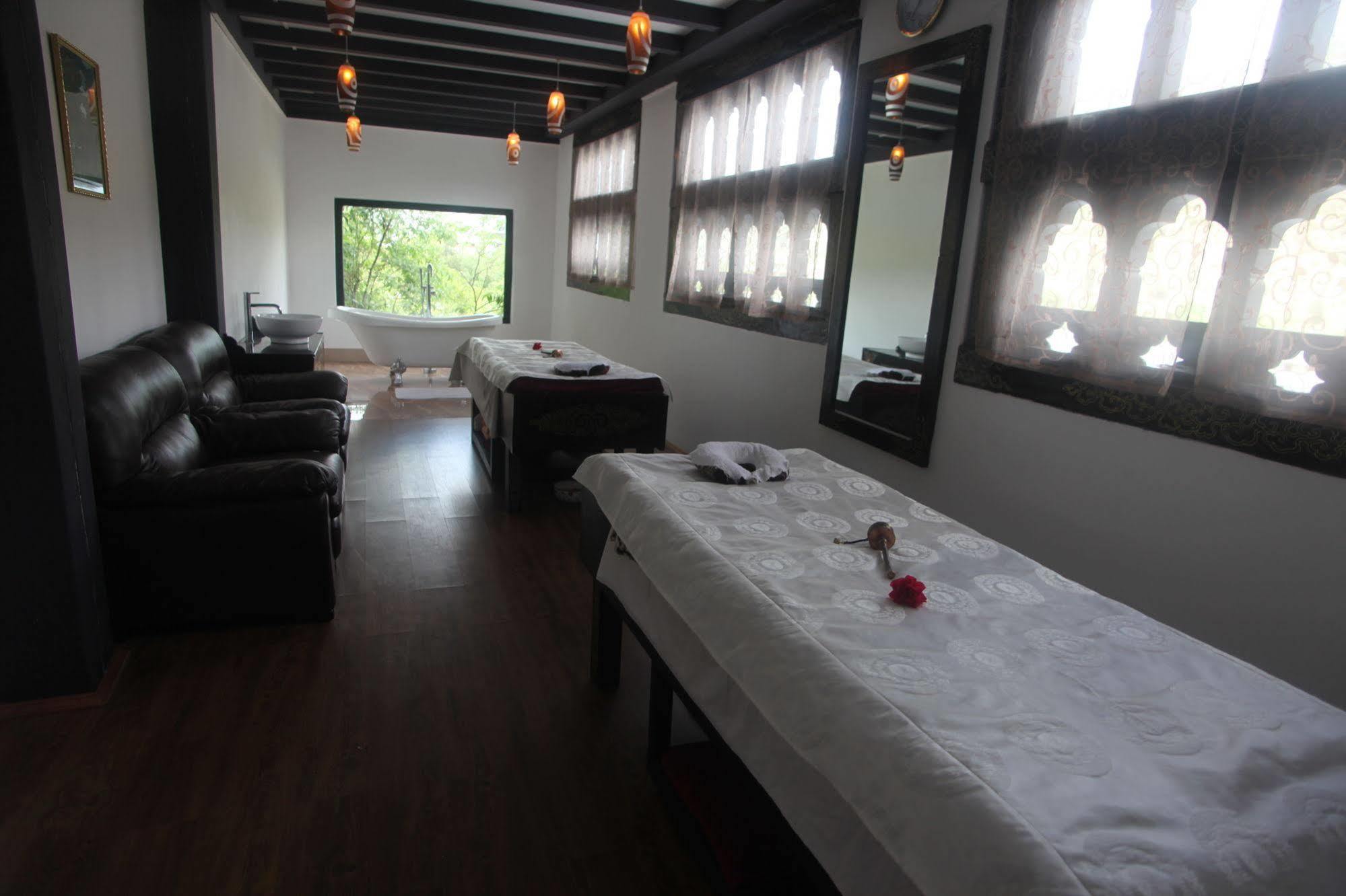 Tashi Namgay Resort Paro Exterior foto